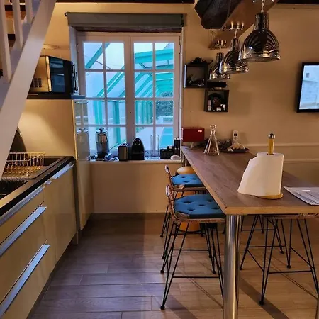 Petit Romantique En Normandie